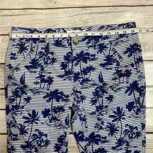 Vineyard Vines Island Scene Skinny Pants - Picture 5 of 10